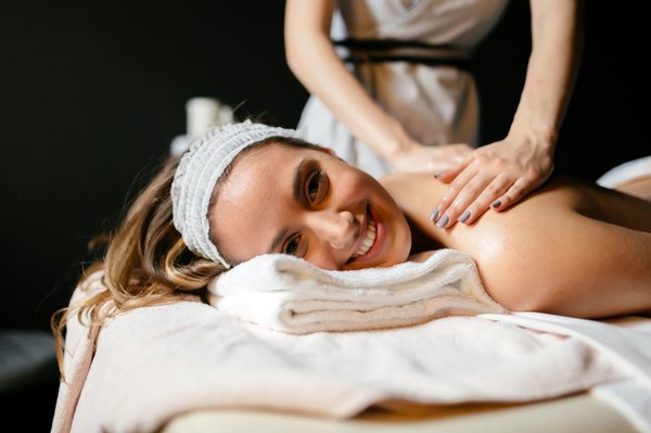 Éveillez vos sens : explorez un salon de massages sensuels.